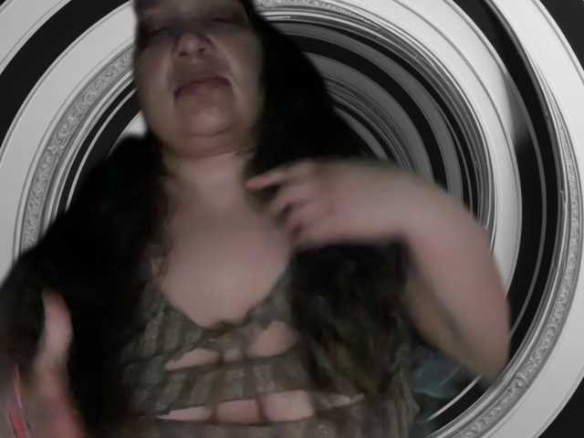 DUMBHOEMELANIE