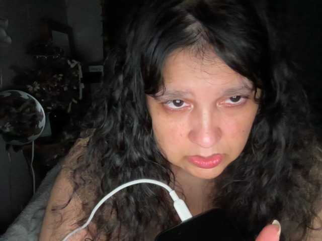 DUMBHOEMELANIE