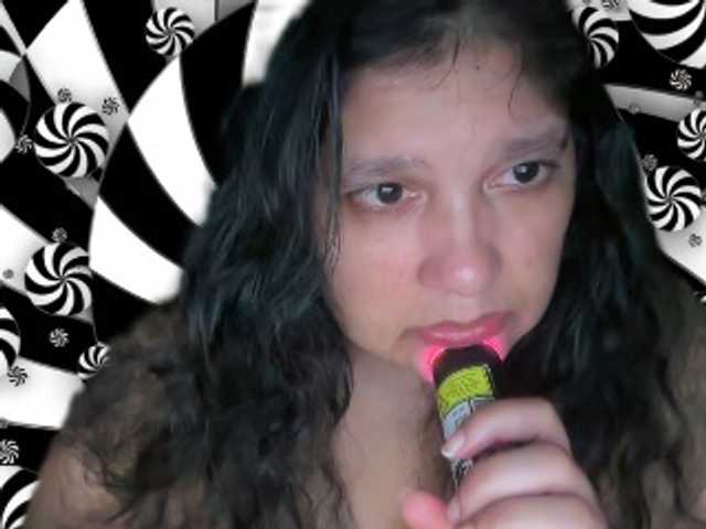 DUMBHOEMELANIE