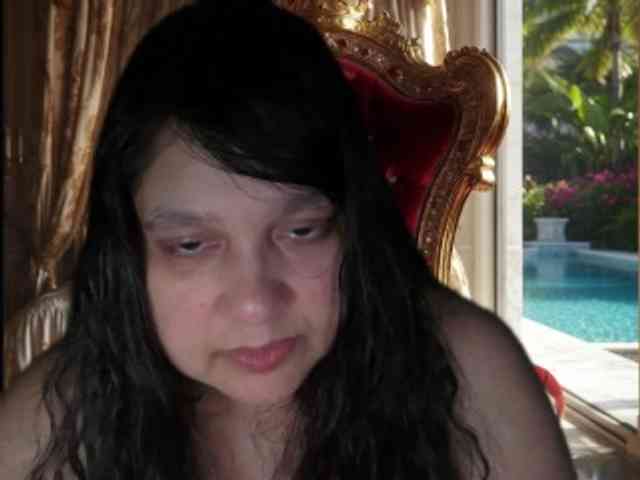 DUMBHOEMELANIE