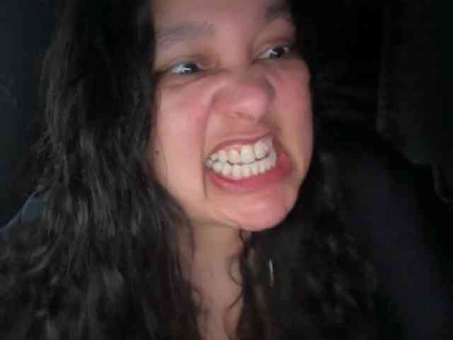 DUMBHOEMELANIE webcam