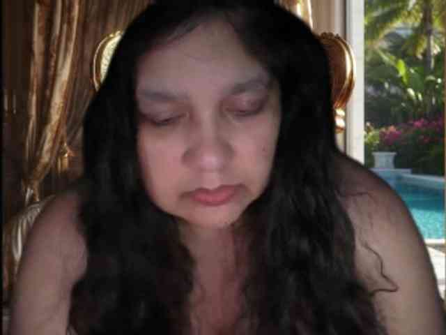 DUMBHOEMELANIE