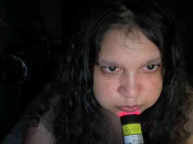 DUMBHOEMELANIE