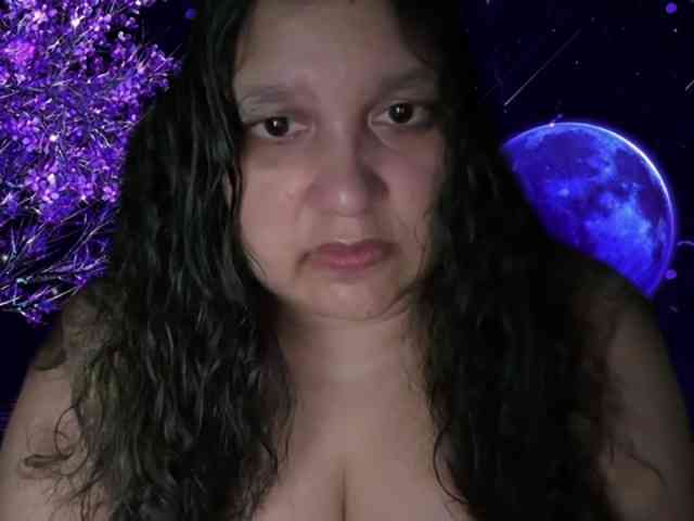 DUMBHOEMELANIE