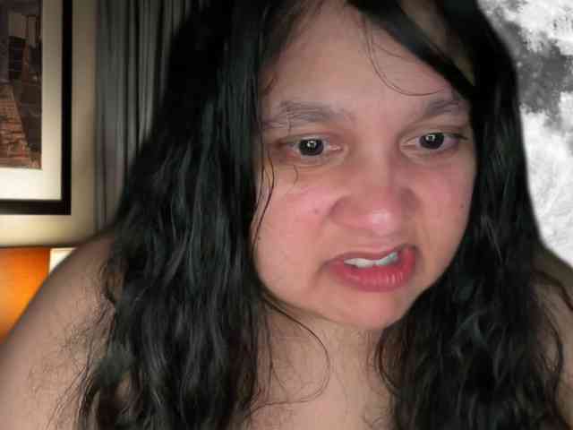 DUMBHOEMELANIE