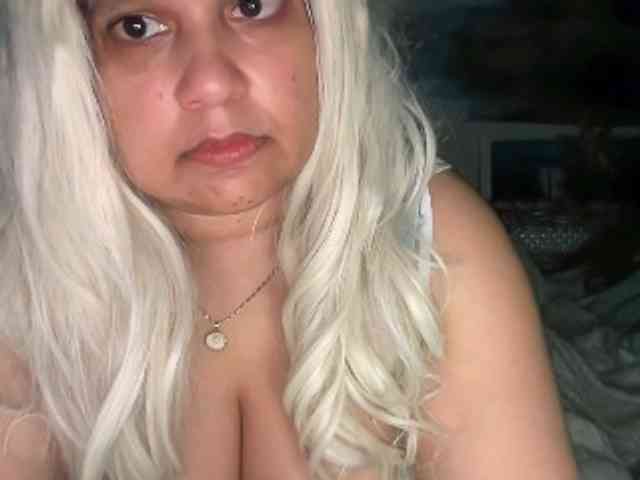 DUMBHOEMELANIE