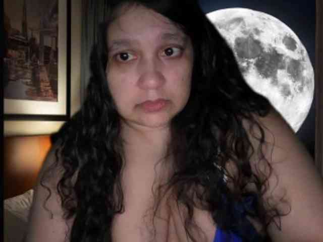 DUMBHOEMELANIE