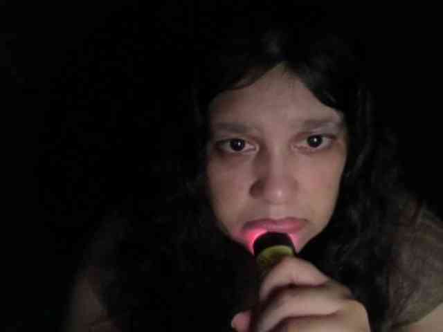 DUMBHOEMELANIE
