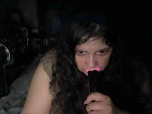 DUMBHOEMELANIE webcam