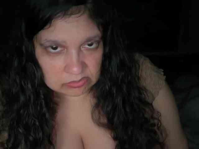 DUMBHOEMELANIE