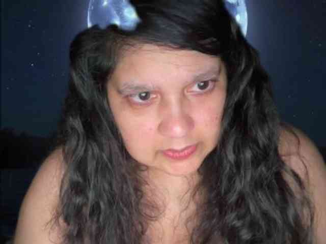 DUMBHOEMELANIE
