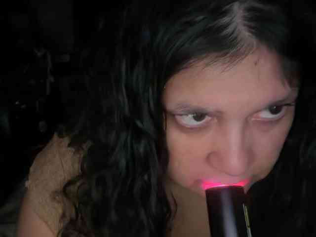 DUMBHOEMELANIE webcam