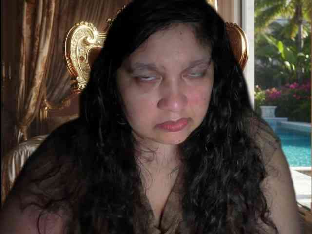 DUMBHOEMELANIE