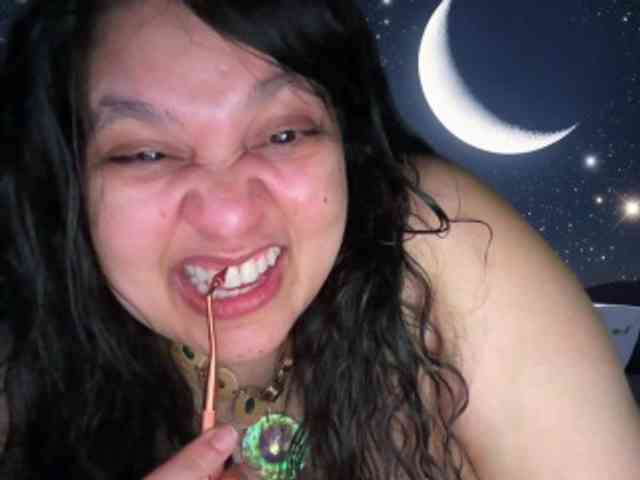 DUMBHOEMELANIE webcam