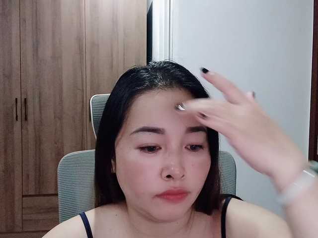 Benahot69 — live female cam