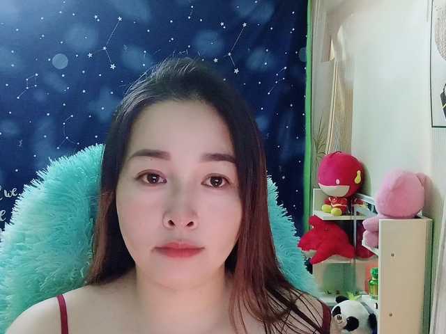 Benahot69 live cam on BongaCams