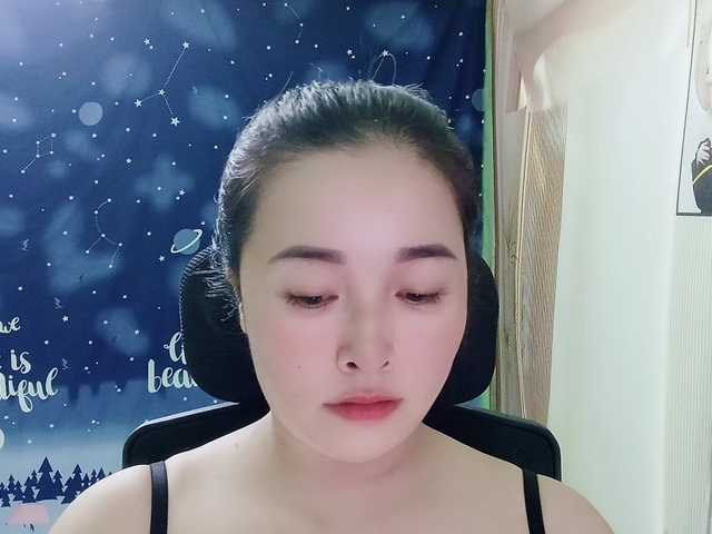 Benahot69 live cam on BongaCams