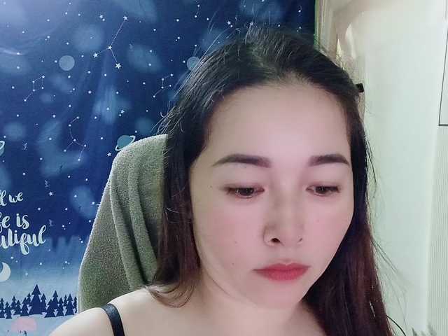 Benahot69 live cam on BongaCams