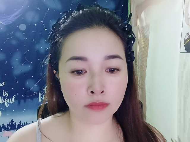 Benahot69 live cam on BongaCams