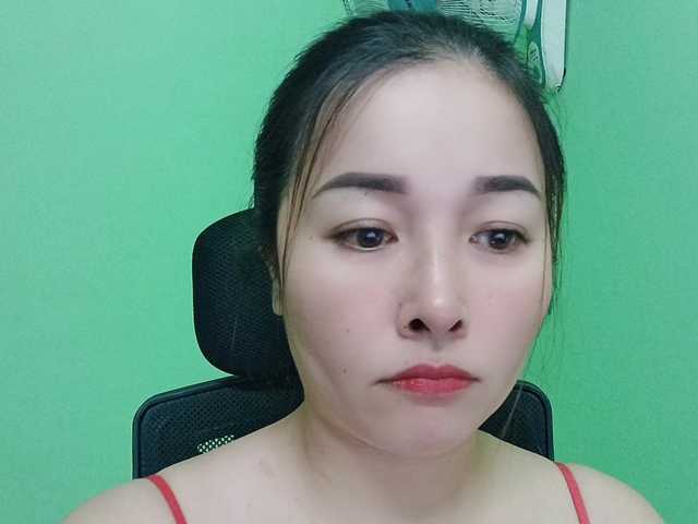 Benahot69's BongaCams show and profile