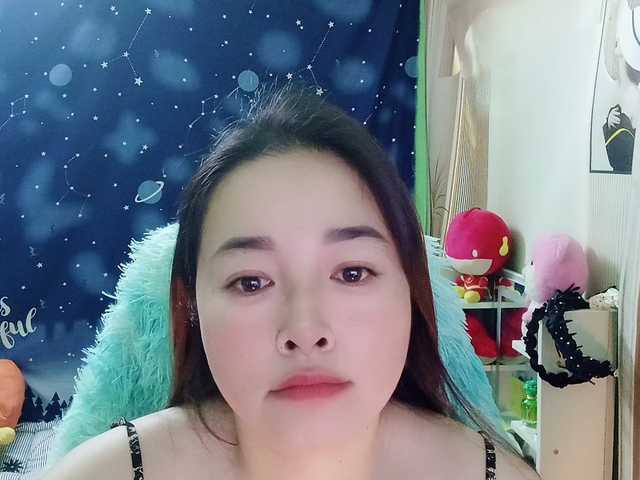 Benahot69 live cam on BongaCams