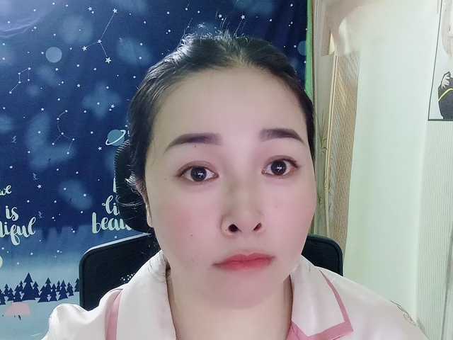 Benahot69 live webcam show