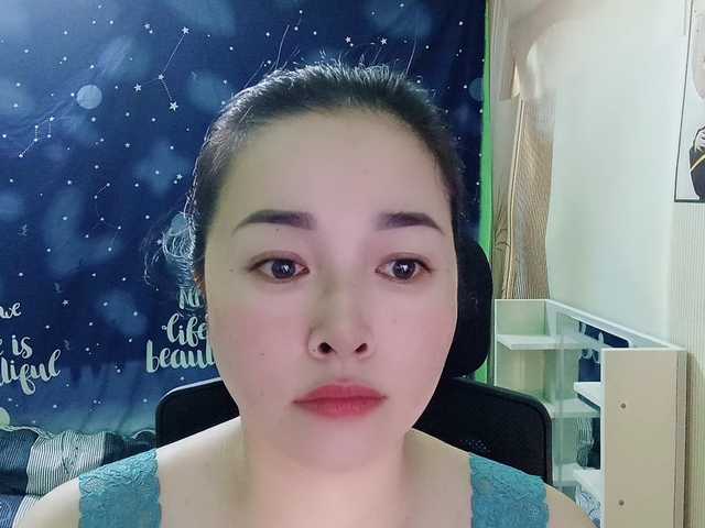 Benahot69 live cam on BongaCams