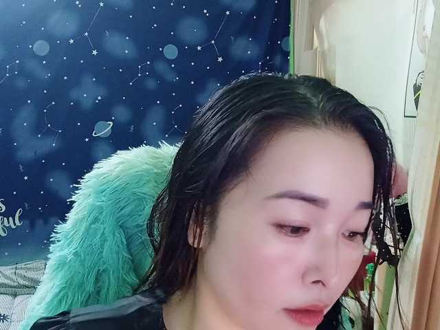 Benahot69 live cam preview
