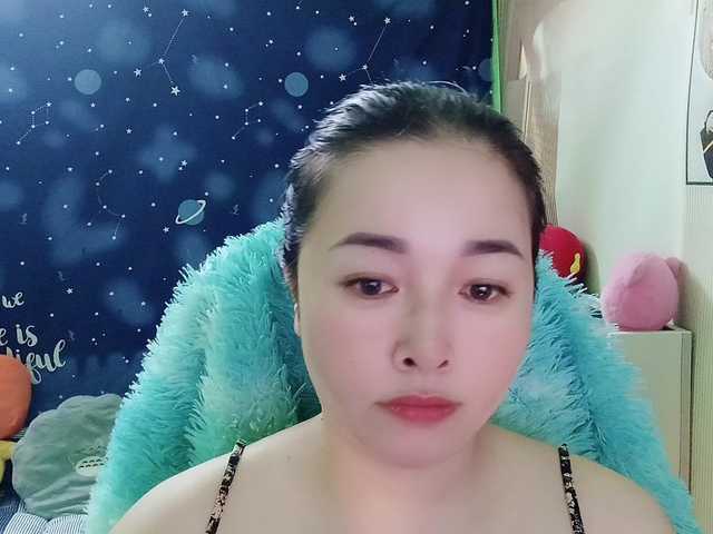 Benahot69 live cam on BongaCams