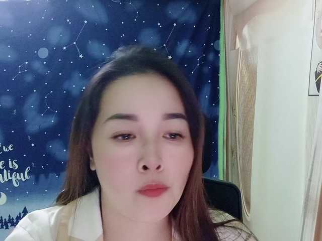 Benahot69 live cam on BongaCams