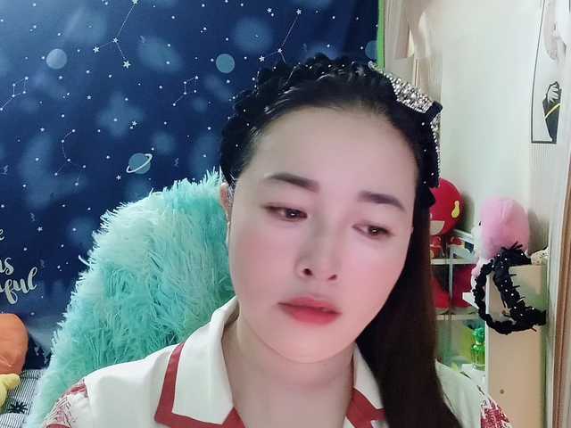 Benahot69 live cam on BongaCams