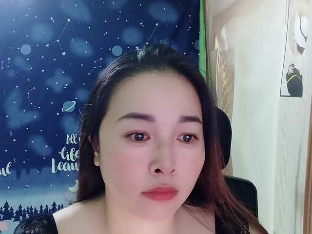 Benahot69 live cam on BongaCams