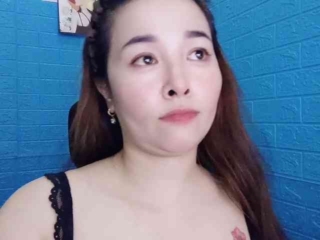 Benahot69 bongacams