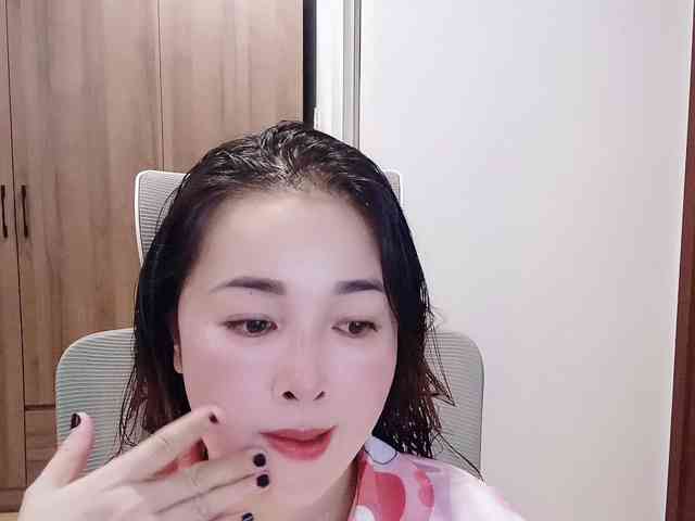 Benahot69 webcam