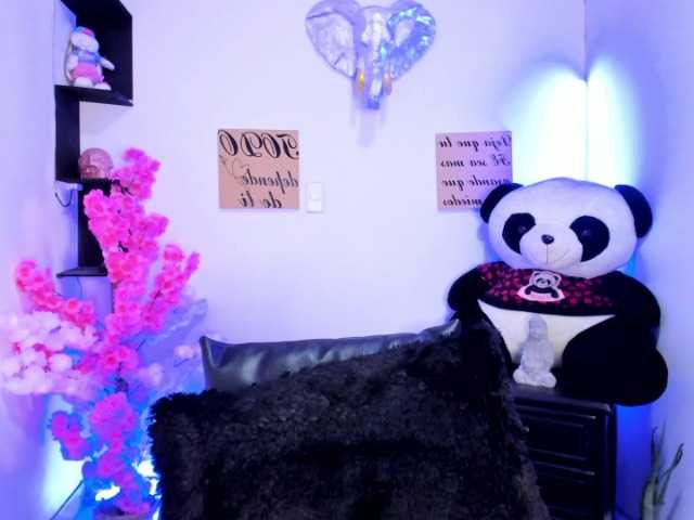 sofiasallie, en vivo ahora en BongaCams