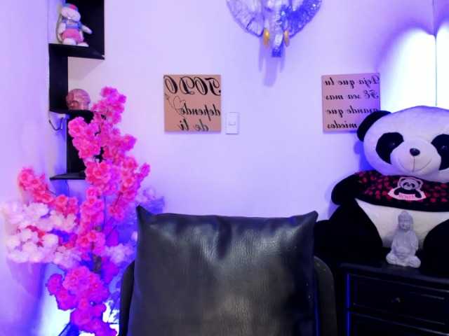 sofiasallie webcam bongacams model stream image