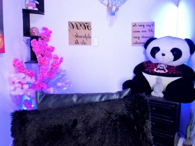 sofiasallie, en vivo ahora en BongaCams