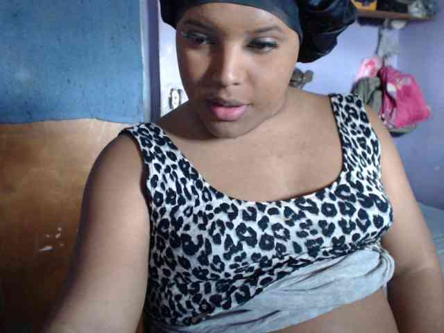 Shanayakops Live Webcam on BongaCams