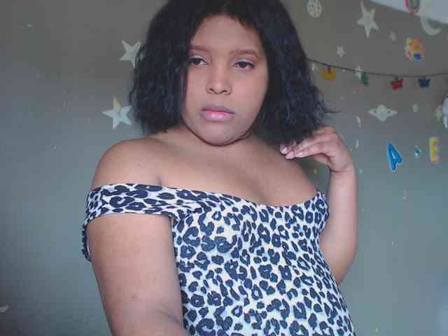 Shanayakops Live Webcam on BongaCams