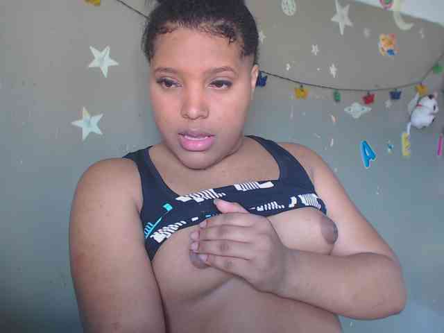 Shanayakops Live Webcam on BongaCams