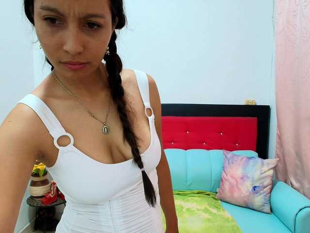 mia18xxx live cam on BongaCams