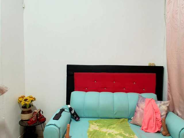 mia18xxx live cam on BongaCams