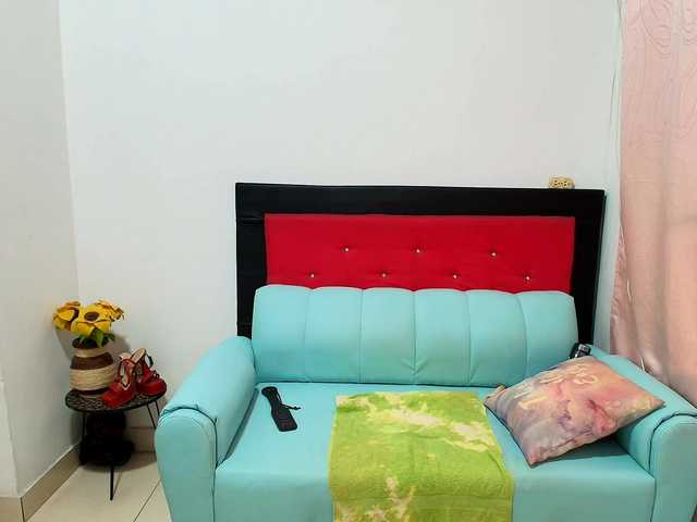 mia18xxx live cam on BongaCams