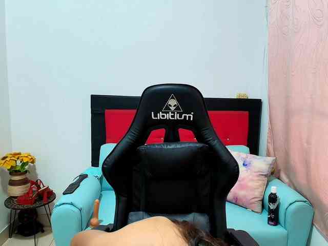 mia18xxx Sex Cam Show