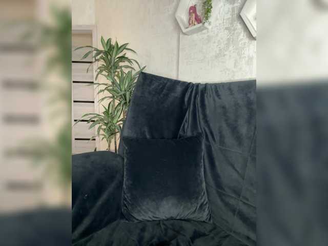 Emmagoodgirl live cam on BongaCams