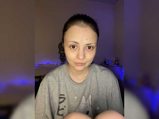 SilverSaya live cam on BongaCams