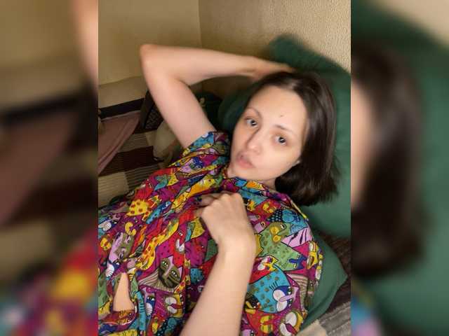 SilverSaya live webcam show