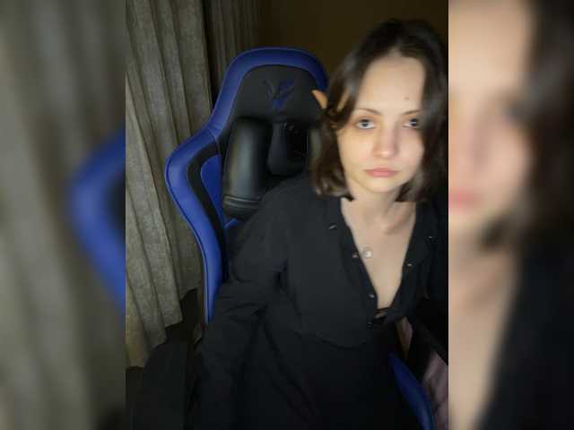SilverSaya live cam on BongaCams