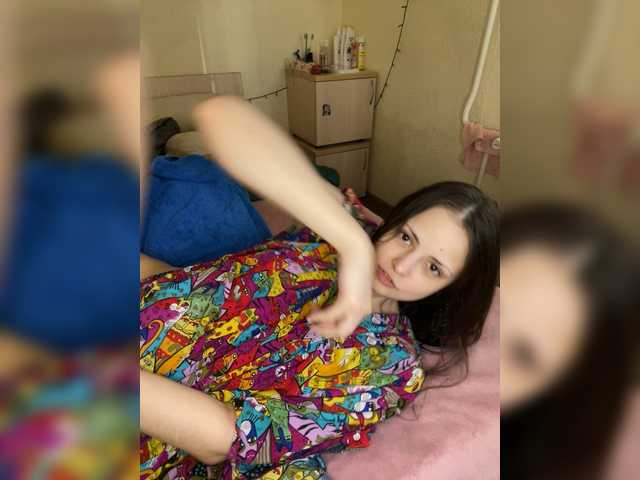 SilverSaya live cam on BongaCams