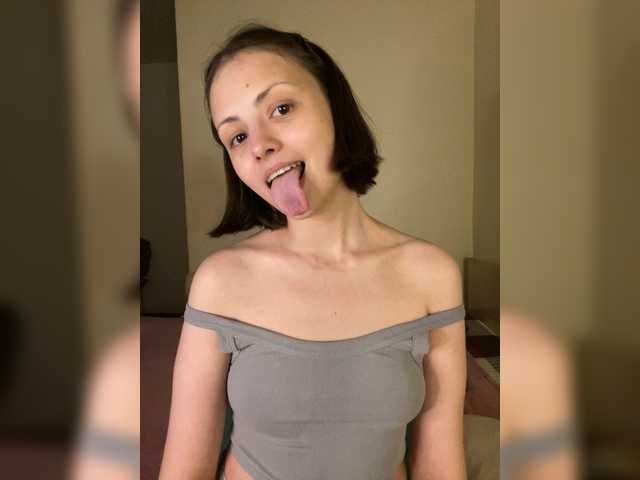 SilverSaya live cam on BongaCams
